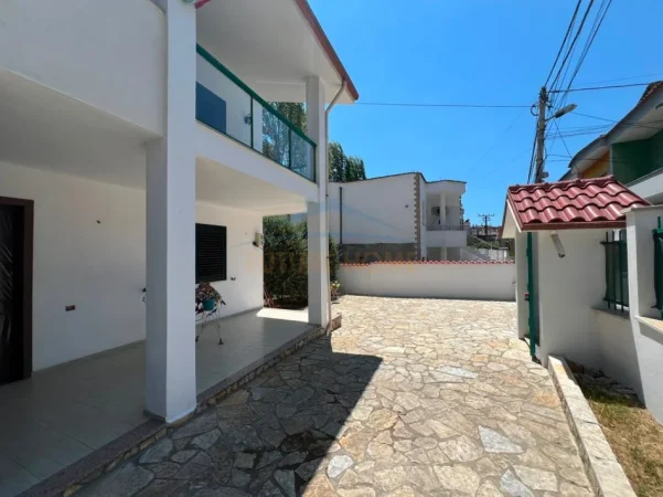 Tirane, shes shtepi 4+1+Ballkon , 360 m² 375.000 € (SHEFQET KUKA)