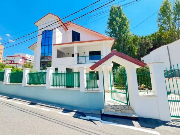 Tirane, shes shtepi 4+1+Ballkon , 360 m² 375.000 € (SHEFQET KUKA)