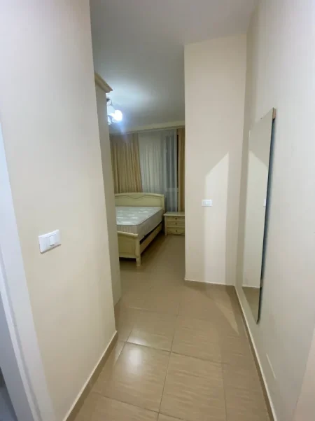 Tirane, jepet me qera apartament 2+1 Kati 4, 120 m² 600 € 0686649733