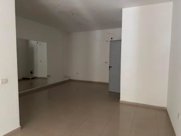 Tirane, jepet me qera , 51 m² 850 € 