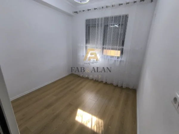 Tirane, shitet apartament 1+1 , 71.000 € (Fresku, Tirana, Albania)