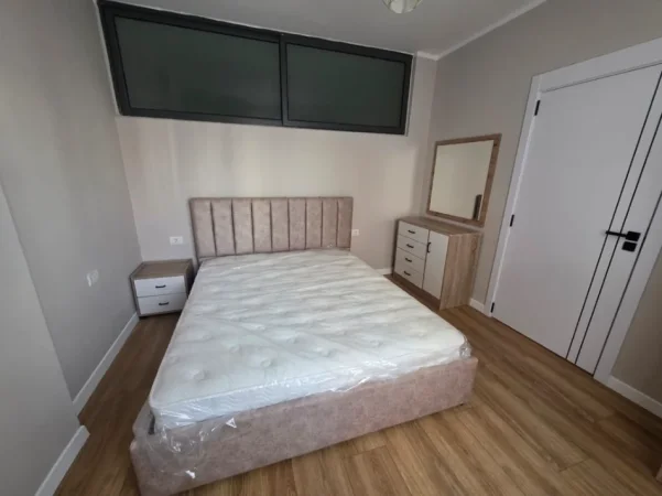 Tirane, jepet me qera apartament 2+1 Kati 6, 64 m² 600 € (5 MAJ)