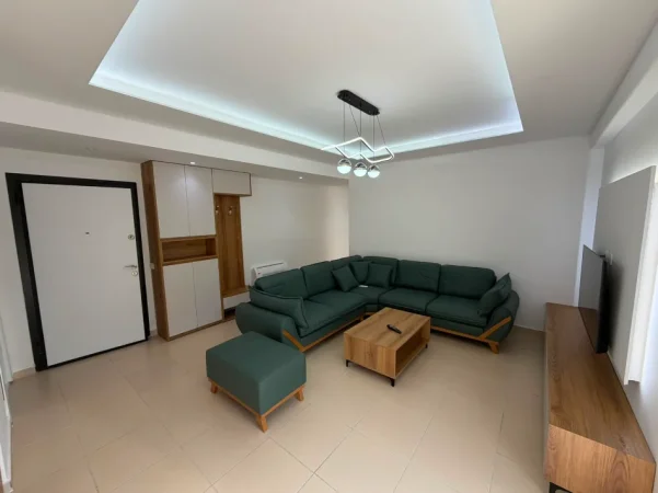 Tirane, jepet me qera apartament 2+1 Kati 1, 140 m² (KODRA E DIELLIT)