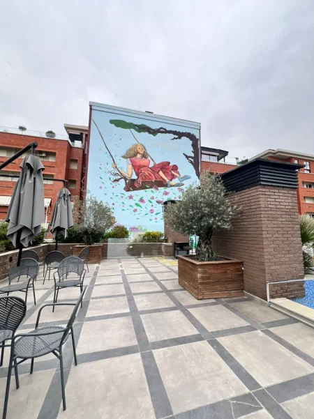Tirane, jepet me qera , 328 m² 10.000 € 