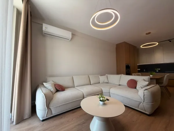Tirane, jepet me qera apartament 2+1 Kati 9, 116 m²  (Golden Tower Residence)