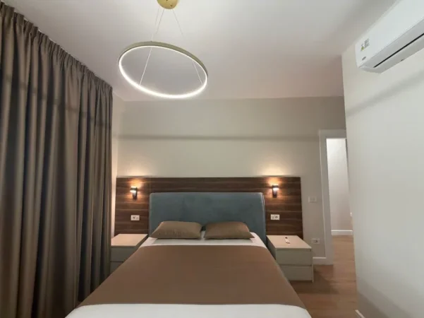 Tirane, jepet me qera apartament 2+1 Kati 9, 116 m²  (Golden Tower Residence)