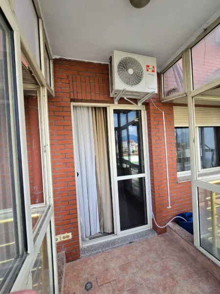Tirane, jepet me qera apartament , 48 m² 430 € 