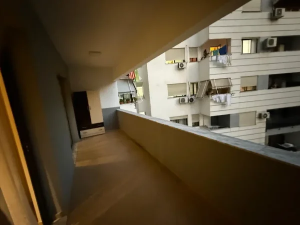 Tirane, jap me qera apartament 2+1 , 104 m² 55 €
