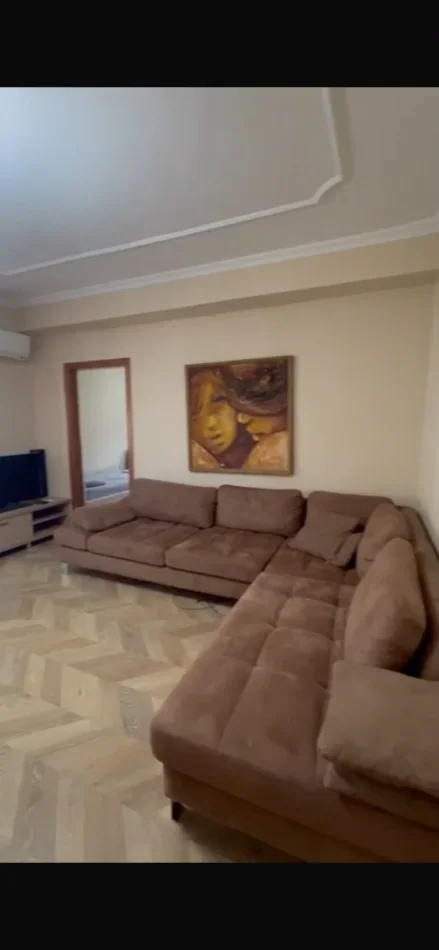 Tirane, jepet me qera apartament , 140 m² 1.390 € (Ish Ekspozita)