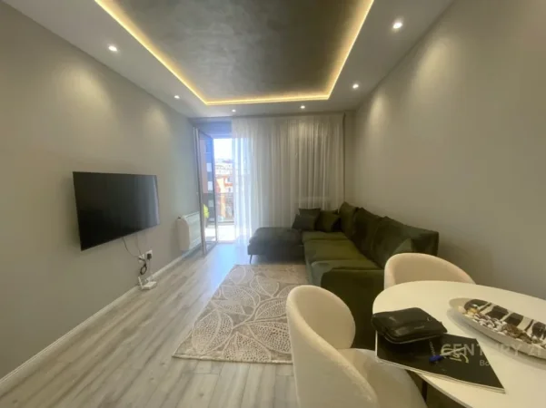 Tirane, jepet me qera apartament 1+1+Ballkon Kati 4, 65 m² 650 € (rruga egnatia)