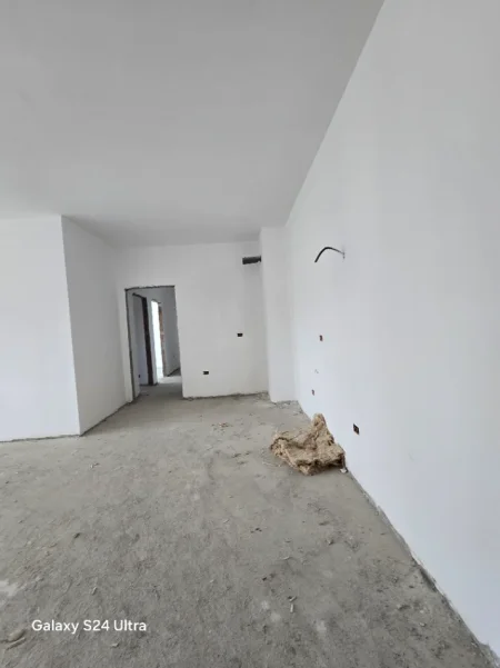 Tirane, shitet apartament 3+1 , 151 m² 350.000 € (Bulevardi Gjergj Fishta)