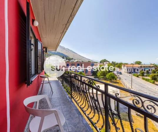 Shkoder, jepet me qera Vile Vile 2 Katshe Kati 1, 224 m² 600 € (QENDER, SHIROKE)