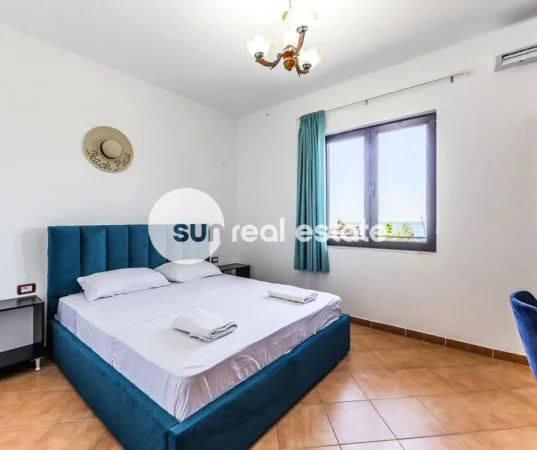 Shkoder, jepet me qera Vile Vile 2 Katshe Kati 1, 224 m² 600 € (QENDER, SHIROKE)