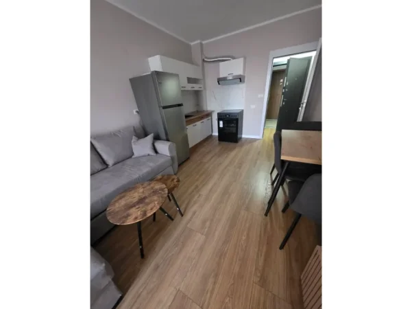 Shqiperi, jepet me qera apartament 2+1 Kati 6, 64 m² 600 € (rruga 5 maji)
