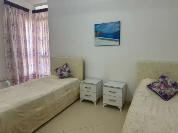 Tirane, jepet me qera apartament 2+1+Ballkon Kati 3, 76 m² 700 € (21 DHJETORI)