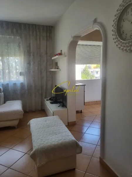 Tirane, shitet apartament 1+1 Kati 4, 59 m² 129.000 € (21 DHJETORI)
