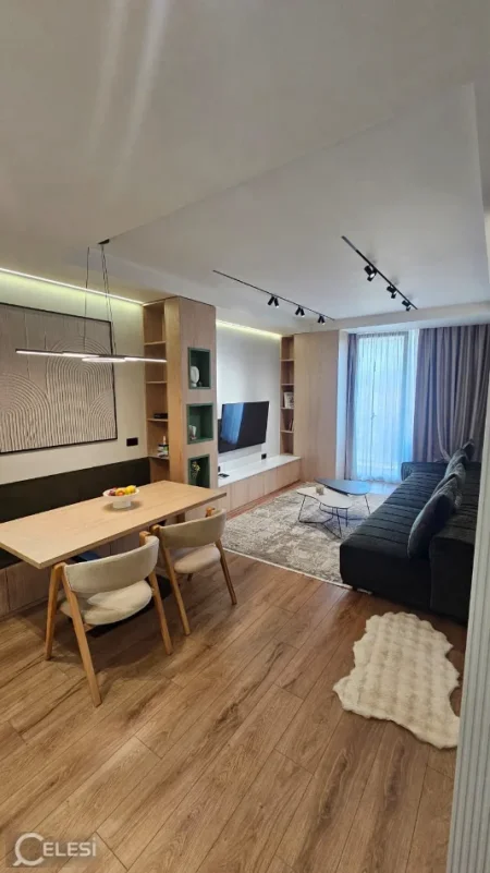 Tirane, jepet me qera apartament 1+1+Ballkon Kati 10, 75 m² 850 € (MINE PEZA)