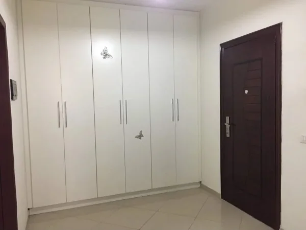 Tirane, jepet me qera apartament 2+1+Ballkon Kati 3, 110 m² 550 € (ASTIR)