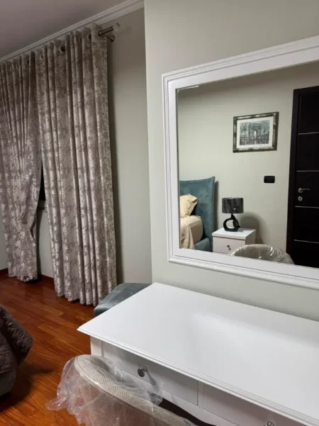 Tirane, jepet me qera apartament 2+1 Kati 6, 96 m² 15.000 € (Rruga Sheh Ahmet Pazari)