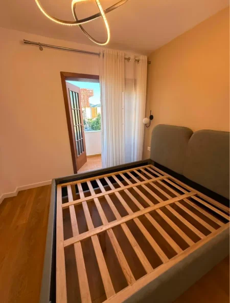 Tirane, shitet apartament 3+1 , 123 m² 327.000 € (123)