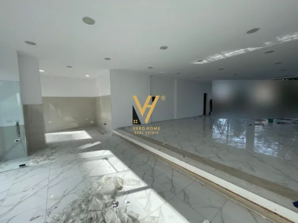 Tirane, shitet ambjent biznesi Kati 0, 624 m² 1.350.000 € (RRUGA NDRE MJEDA)