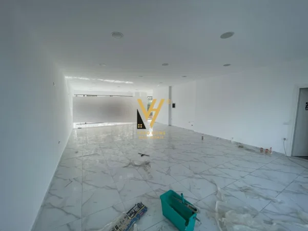 Tirane, shitet ambjent biznesi Kati 0, 624 m² 1.350.000 € (RRUGA NDRE MJEDA)