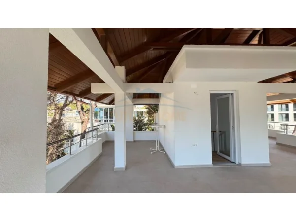 Qerret, shitet apartament Vile 3 Katshe Kati 0, 272 m² 1.300.000 € (Qerret)