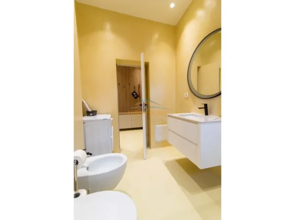 Tirane, jepet me qera apartament 1+1 Kati 4, 45 m² 600 € (Rruga e Durrësit, Tiranë)