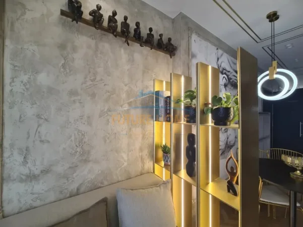 Tirane, jepet me qera apartament 1+1 Kati 21, 62 m² 1.100 € (Rruga e Kavajes)