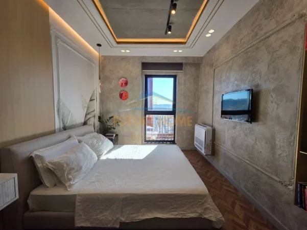 Tirane, jepet me qera apartament 1+1 Kati 21, 62 m² 1.100 € (Rruga e Kavajes)
