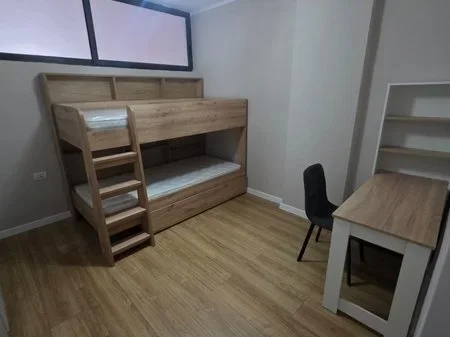 Tirane, jepet me qera apartament 2+1+Ballkon Kati 6, 64 m² 600 € (rruga 5 Maji)