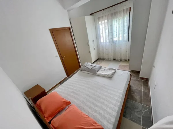 Tirane, jepet me qera apartament 1+1 Kati 1, 60 m² 400 € (5 Maji)