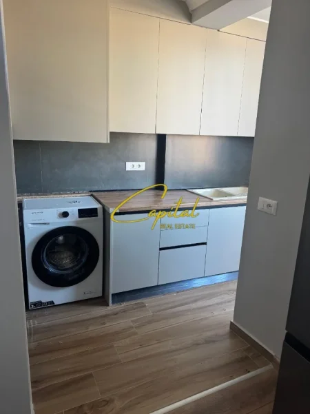 Tirane, jepet me qera apartament 1+1 Kati 6, 50 m² 650 € (VASIL SHANTO)