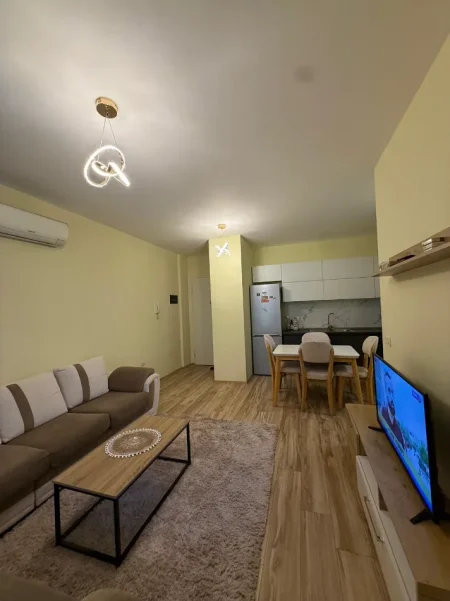 Tirane, jepet me qera apartament 2+1+Ballkon Kati 6, 86 m² 750 € (DON BOSKO)