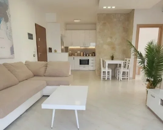 Tirane, jepet me qera apartament 3+1+Aneks+Ballkon Kati 5, 100 m² 700 € (liqeni i thate , Kopshti Botanik)