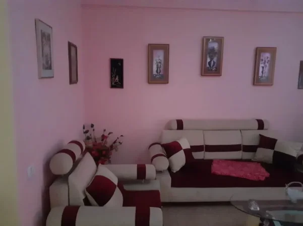 Tirane, jepet me qera apartament 1+1+Ballkon Kati 1, 73 m² 400 € (ASTIR)