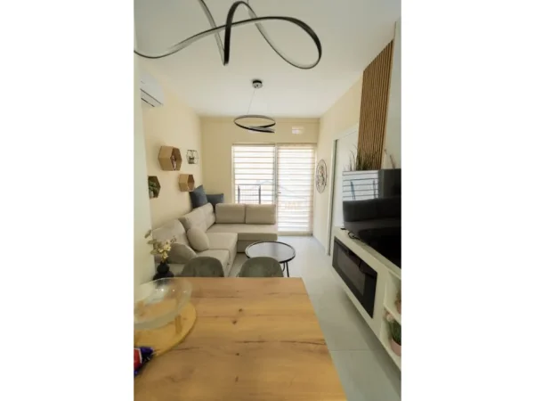 Dhermi - Palase, shitet apartament 2+1 Kati 0, 60 m² 260.000 € (Dhermi)