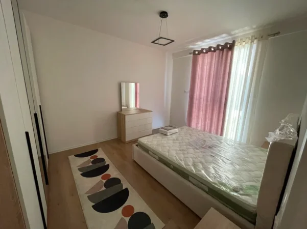 Tirane, jepet me qera apartament 1+1+Ballkon Kati 2, 65 m² 450 € (Paskuqan,Tiranë.)