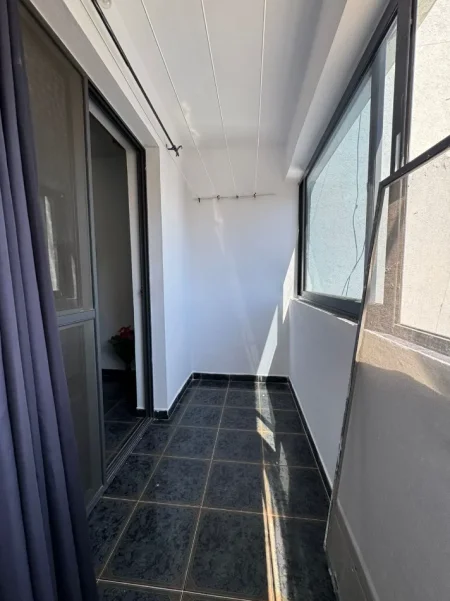 Durres, shitet apartament 2+1+Ballkon Kati 3, 97.000 € 