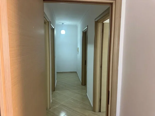 Tirane, jepet me qera apartament 2+1 Kati 6, 85 m² 600 € 