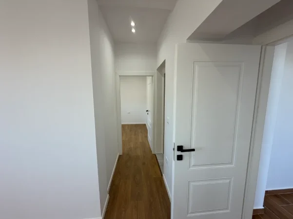 Tirane, shitet apartament 2+1 Kati 4, 63 m² 168.000 € (Rruga Bardhyl)