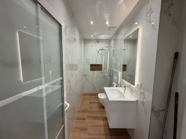 Tirane, shitet apartament 2+1 Kati 4, 63 m² 168.000 € (Rruga Bardhyl)