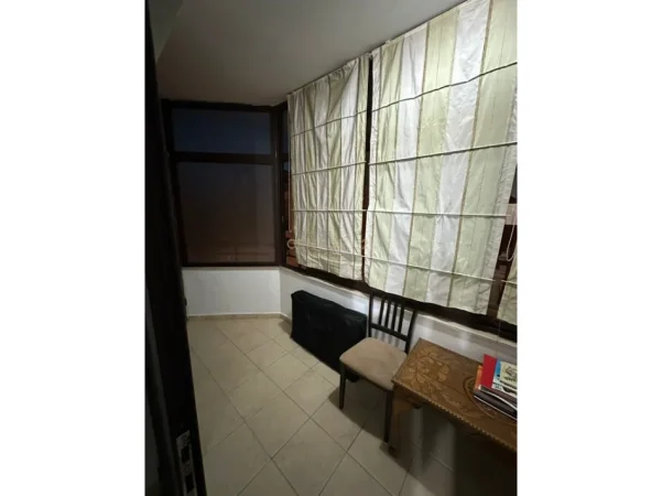 Tirane, jepet me qera apartament 2+1 Kati 3, 110 m² 600 € (Mbikalimi Komunes)