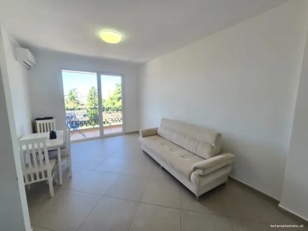 Tirane, jepet me qera apartament 1+1 Kati 2, 73 m² 500 € (rruga e dibres)