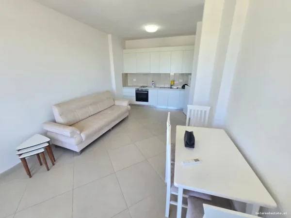 Tirane, jepet me qera apartament 1+1 Kati 2, 73 m² 500 € (rruga e dibres)
