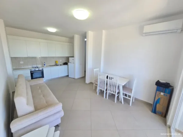 Tirane, jepet me qera apartament 1+1 Kati 2, 73 m² 500 € (rruga e dibres)