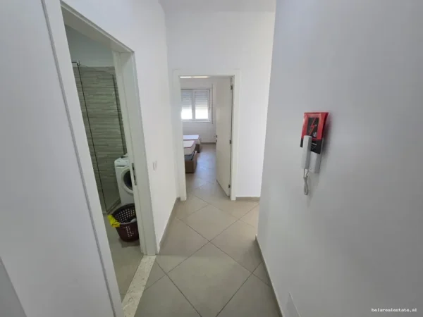 Tirane, jepet me qera apartament 1+1 Kati 2, 73 m² 500 € (rruga e dibres)