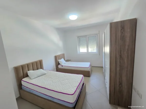 Tirane, jepet me qera apartament 1+1 Kati 2, 73 m² 500 € (rruga e dibres)