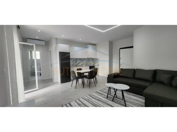Tirane, jepet me qera apartament 2+1+Ballkon Kati 2, 90 m²550 € (kodra e priftit)