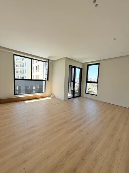 Tirane, shitet apartament 2+1+Ballkon Kati 6, 105 m² 250.000 € (Rruga Jordan Misja)